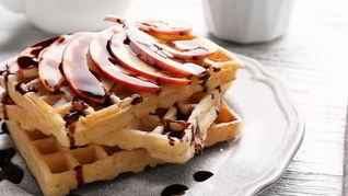 Рецепт Вафель с жареными яблоками
