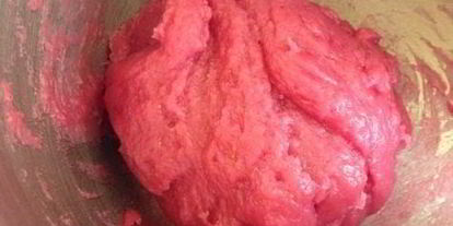 Шаг 2: клубничных профитролей с творожно-базиликовым кремом