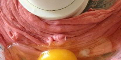 Шаг 3: клубничных профитролей с творожно-базиликовым кремом