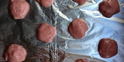 Шаг 6: клубничных профитролей с творожно-базиликовым кремом