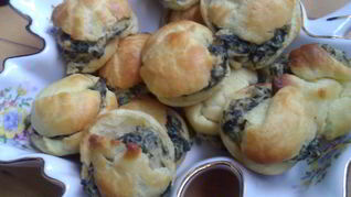 Рецепт Профитролей с сыром и шпинатом