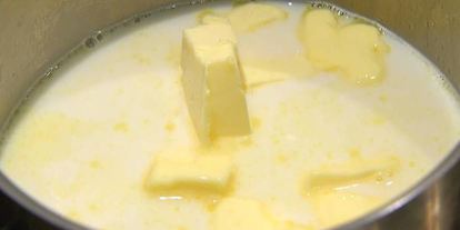 Шаг 2: профитролей с ванильным кремом и мороженым