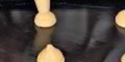 Шаг 2: профитролей с ягодами и кремом