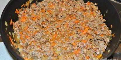 Шаг 2: лапшевника с мясным фаршем