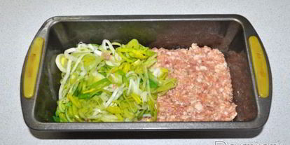 Шаг 3: запеканки мясной с луком-пореем и картофелем