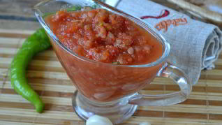 Рецепт Аджики с яблоками и помидорами на зиму