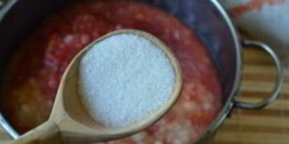 Шаг 3: аджики с яблоками и помидорами на зиму