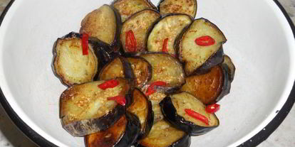 Шаг 2: баклажанов с острым перцем и аджикой по-грузински