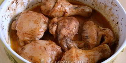 Шаг 6: курицы, запеченной с аджикой