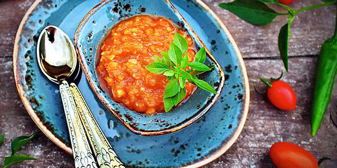 Рецепт острой аджики из кабачков