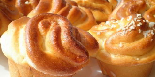 Рецепт ароматных дрожжевых булочек с джемом