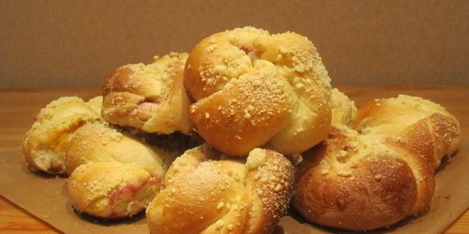 Рецепт булочек-узелков с джемом