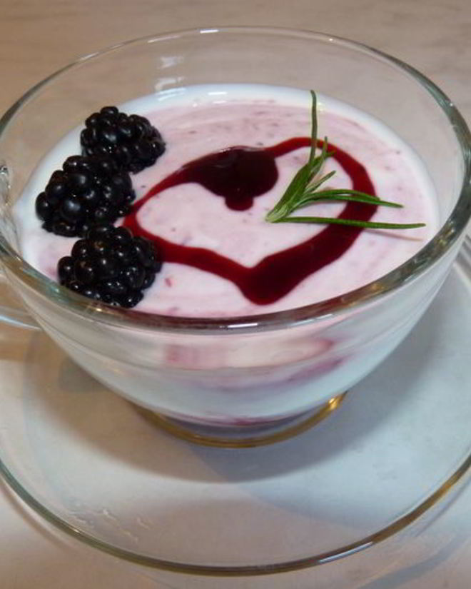 Рецепт десерта с ежевичным джемом