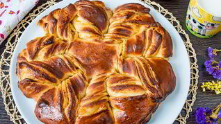 Рецепт Крученой булки с абрикосовым джемом