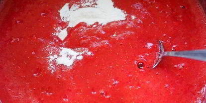 Шаг 2: натурального джема из клубники