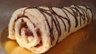 Рецепт очень быстрого рулета с джемом к чаю