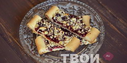 Шаг 8: песочных полосок с джемом и орехами