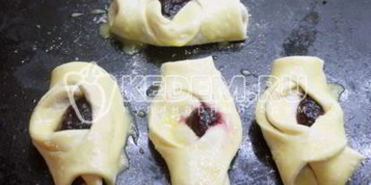 Шаг 3: расстегаев с черничным джемом