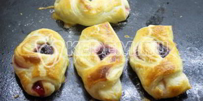 Шаг 4: расстегаев с черничным джемом