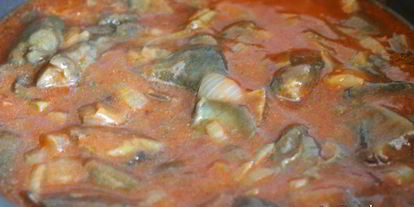 Шаг 4: грибов в томатном соусе на зиму