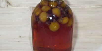 Шаг 8: компота из абрикосов и черной смородины на зиму