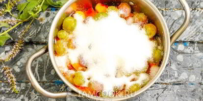 Шаг 10: компота из персиков и винограда на зиму