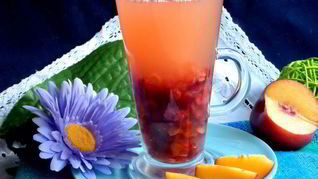 Рецепт Компота из ревеня, яблока и калины