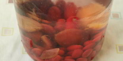 Шаг 3: компота из слив и кизила