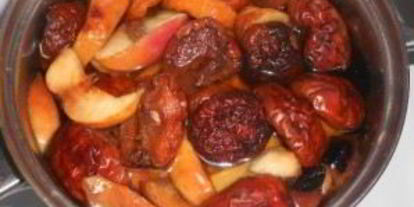 Шаг 1: компота из сухофруктов с шиповником