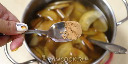 Шаг 10: компота из сушеных яблок, изюма и кураги