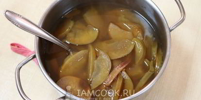 Шаг 11: компота из сушеных яблок, изюма и кураги