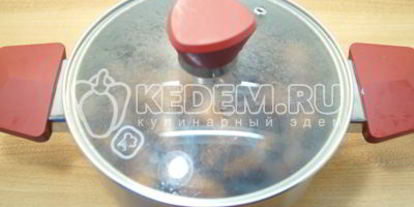 Шаг 3: компота из сушеных яблок с ягодами