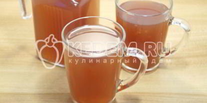 Шаг 5: компота из сушеных яблок с ягодами