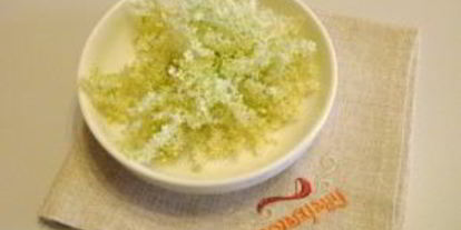 Шаг 1: компота из цветков бузины