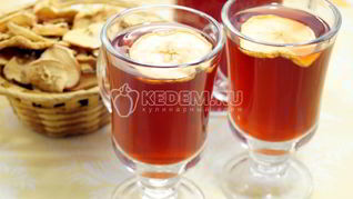 Рецепт Компота из вишни и яблок