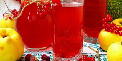 Шаг 5: компота с яблоками, малиной, калиной и айвой