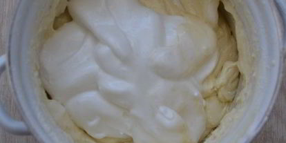 Шаг 4: ванильного торта с ягодным компоте