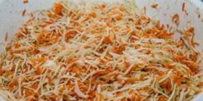 Шаг 7: квашеной капусты с клюквой