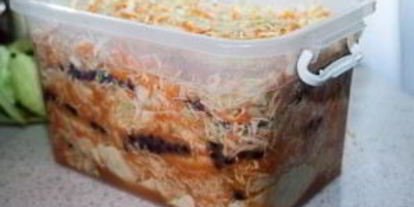 Шаг 9: квашеной капусты с клюквой