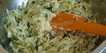 Шаг 10: квашеной капусты с луком на зиму