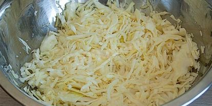 Шаг 7: квашеной капусты с луком на зиму