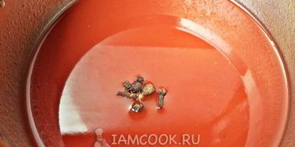 Шаг 4: классического лечо с томатной пастой