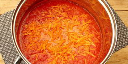 Шаг 6: лечо с помидорами, перцем и морковью