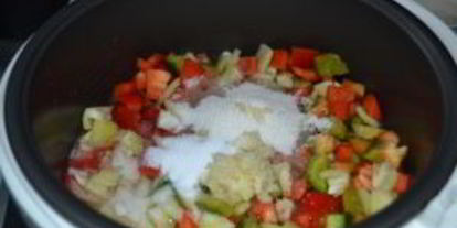 Шаг 2: лечо в мультиварке