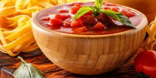 Рецепт Острого лечо по-домашнему с луком и чесноком