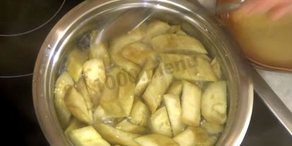 Шаг 3: баклажанов маринованных с чесноком и зеленью