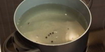 Шаг 7: черри, огурцы, болгарский перец маринованные по-быстрому