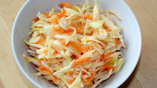 Рецепт Капусты, маринованной быстро в банке