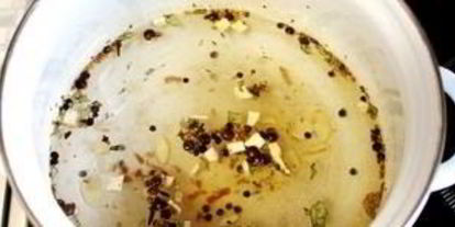 Шаг 1: лисичек маринованных соленых