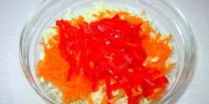 Шаг 3: маринованной капусты с красным перцем